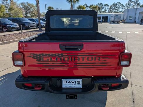 Used 2020 Jeep Gladiator Rubicon image 5