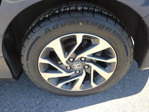 Used 2018 Honda Civic EX image 24