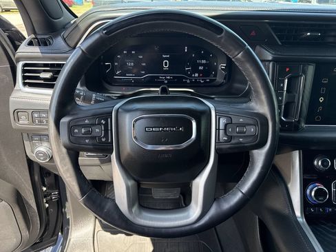 Used 2023 GMC Yukon Denali w/ Denali Reserve Package AWD/4WD image 14
