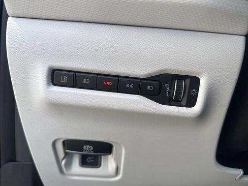 New 2026 Jeep Cherokee Limited AWD/4WD image 11