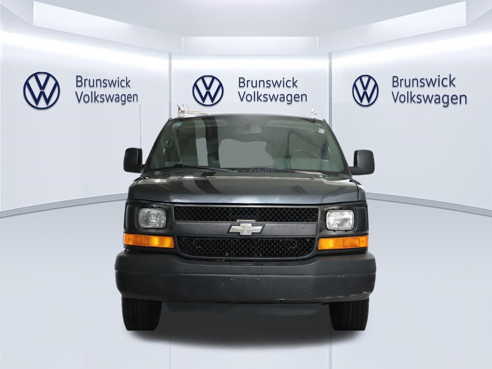 Used 2014 Chevrolet Express 2500 RWD image 5