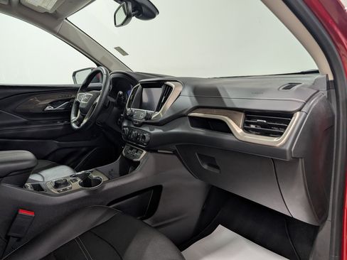 Used 2023 GMC Terrain Denali w/ Denali Premium Package image 17