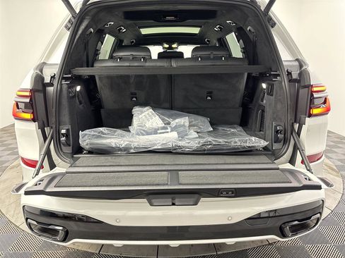 New 2026 BMW X7 xDrive40i w/ M Sport Package image 21