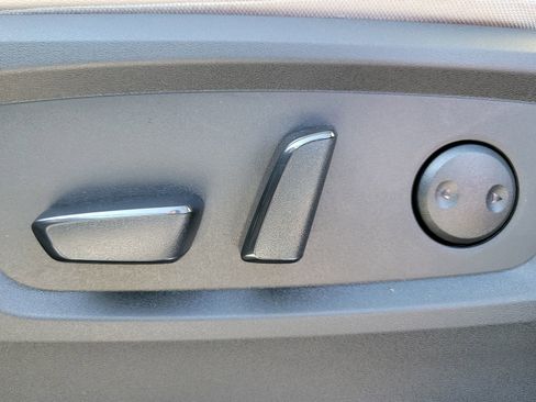 New 2025 Nissan Pathfinder SL image 33