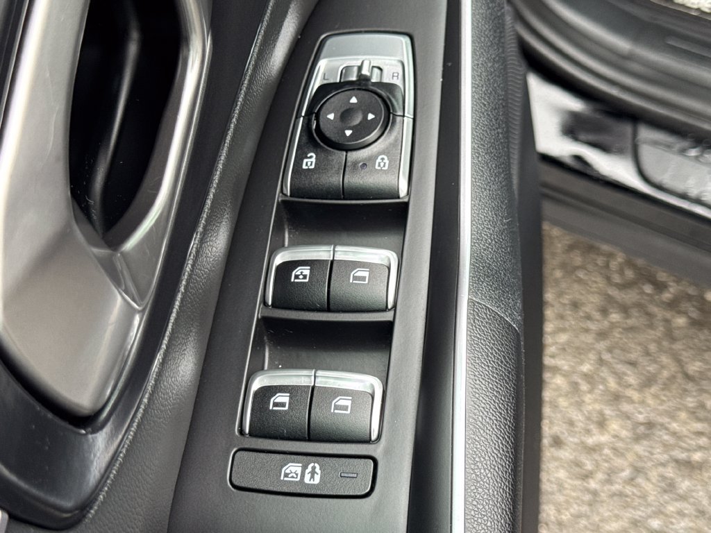Used 2023 Kia Sorento LX AWD/4WD image 28