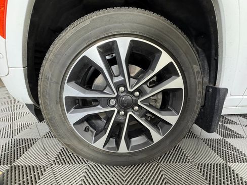 Used 2023 Jeep Grand Cherokee Overland w/ Rear Seat Video Group I image 13