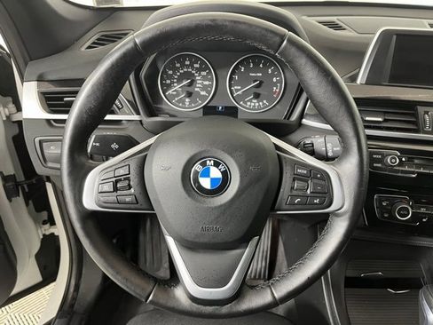 Used 2018 BMW X1 xDrive28i image 11