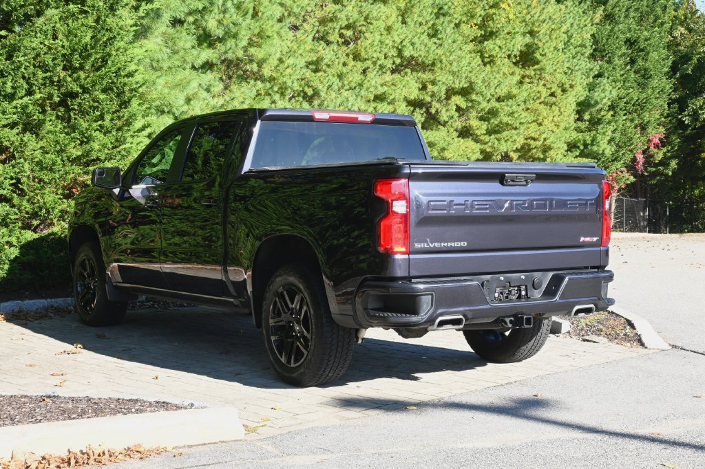 Used 2024 Chevrolet Silverado 1500 RST w/ Z71 Off-Road Package AWD/4WD image 5