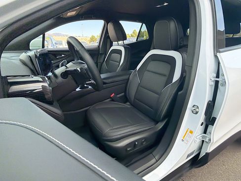 Used 2024 Chevrolet Blazer EV LT AWD/4WD image 13