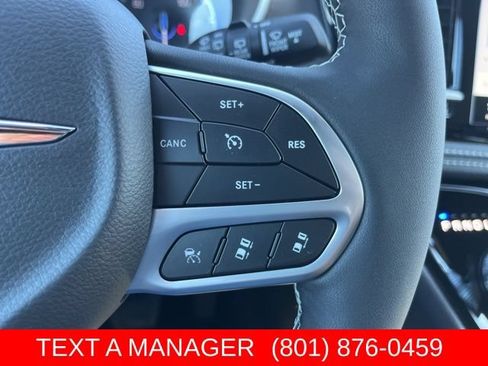 New 2026 Chrysler Pacifica Select FWD image 28