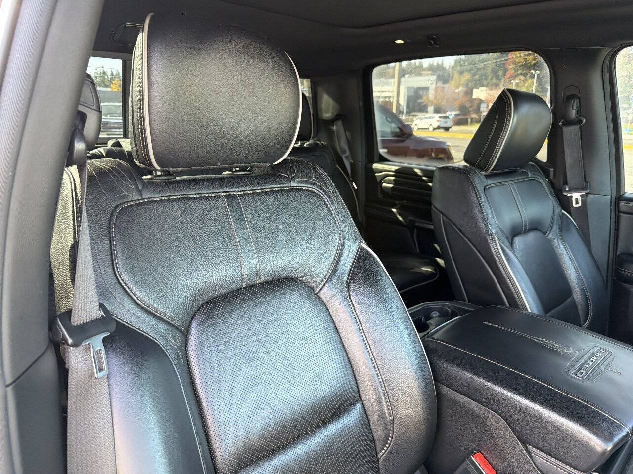 Used 2022 RAM 1500 Limited AWD/4WD image 17