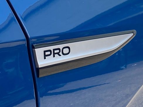 Certified 2025 Volkswagen ID.4 Pro RWD image 3