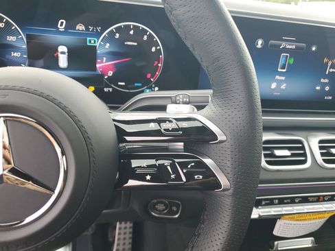 New 2026 Mercedes-Benz GLS 580 4MATIC image 36