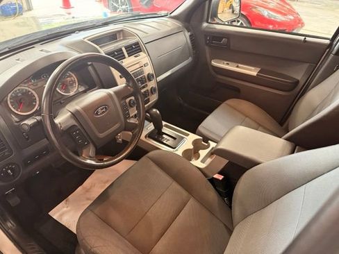 Used 2012 Ford Escape XLT AWD/4WD image 8