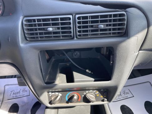 Used 2000 Chevrolet Cavalier Z24 FWD image 27