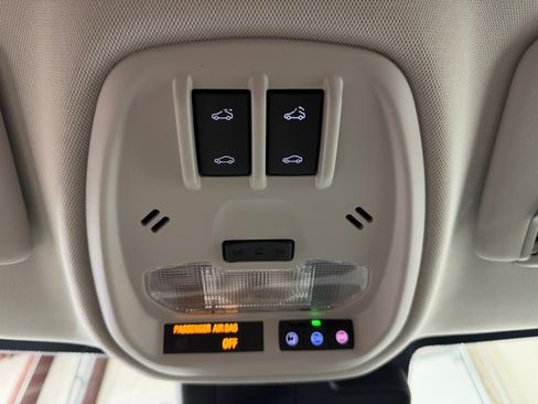 Used 2024 Chevrolet Trax ACTIV w/ Sunroof Package FWD image 23