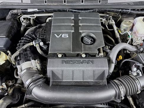 Used 2020 Nissan Frontier SV w/ Midnight Edition Floor Mats image 28