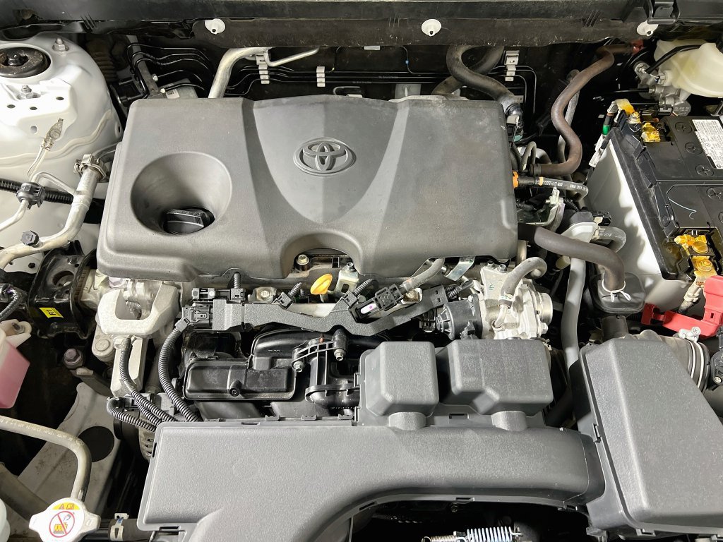 Used 2024 Toyota RAV4 LE AWD/4WD image 26