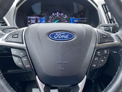 Used 2024 Ford Edge SEL image 25