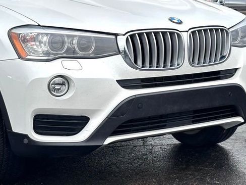 Used 2017 BMW X3 xDrive28i image 2