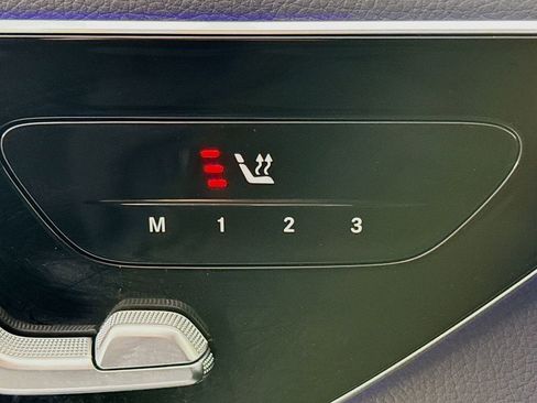 Used 2024 Mercedes-Benz GLC 300 image 19