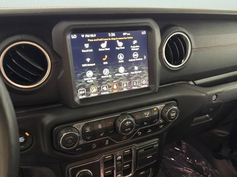 Used 2020 Jeep Gladiator Rubicon AWD/4WD image 21