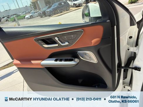 Used 2023 Mercedes-Benz GLC 300 4MATIC image 27