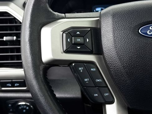 Used 2020 Ford F150 Lariat w/ Equipment Group 502A Luxury AWD/4WD image 33
