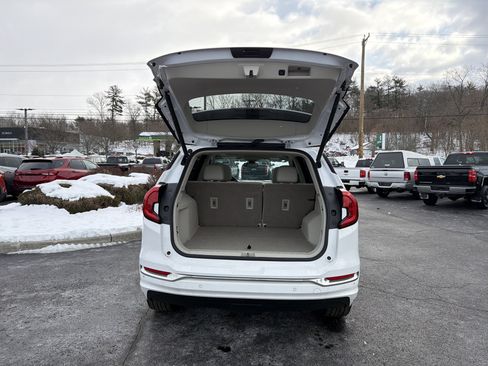 Used 2022 GMC Terrain Denali image 33