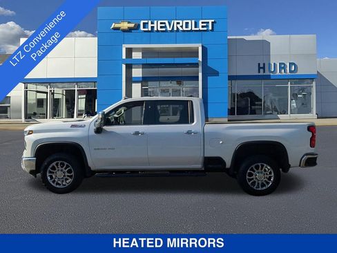 Used 2024 Chevrolet Silverado 2500 LTZ w/ LTZ Convenience Package image 8