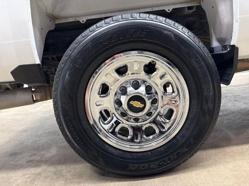 Used 2019 Chevrolet Silverado 2500 W/T AWD/4WD image 36