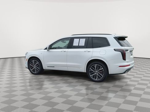 Certified 2025 Cadillac XT6 Sport w/ Technology Package AWD/4WD image 6