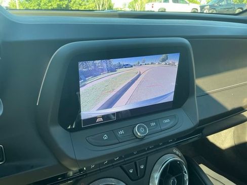 Used 2022 Chevrolet Camaro LT RWD image 27