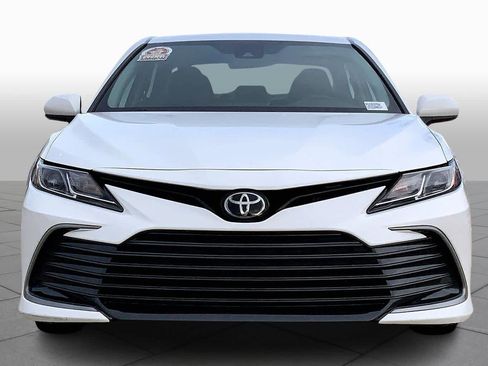 Used 2023 Toyota Camry LE image 4