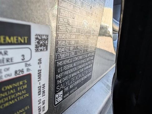 Used 2019 Land Rover Range Rover Velar R-Dynamic SE image 33