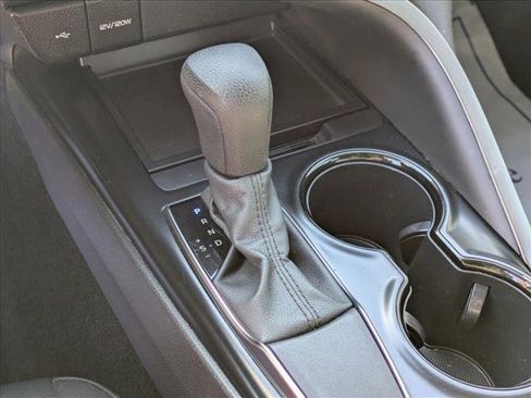 Used 2020 Toyota Camry LE image 17