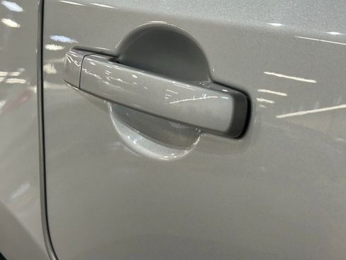 Used 2008 Nissan Sentra SE-R w/ Sunroof Pkg FWD image 15