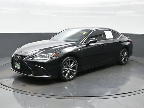 Used 2021 Lexus ES 250 F Sport w/ Accessory Package 2 AWD/4WD image 2