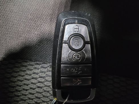 Used 2018 Ford Explorer XLT w/ Equipment Group 201A image 32