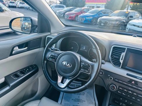 Used 2017 Kia Sportage EX w/ EX Premium Package AWD/4WD image 10