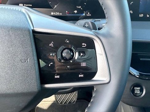 Certified 2025 Nissan Murano SV image 17