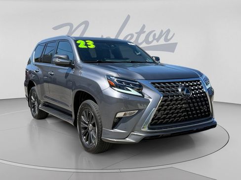 Used 2023 Lexus GX 460 Luxury w/ Sport Design Package AWD/4WD image 3