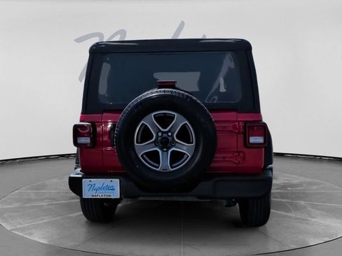Used 2022 Jeep Wrangler Unlimited Sport AWD/4WD image 7