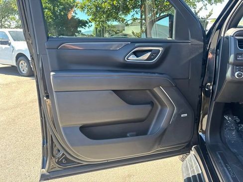 Used 2022 GMC Yukon AT4 AWD/4WD image 14