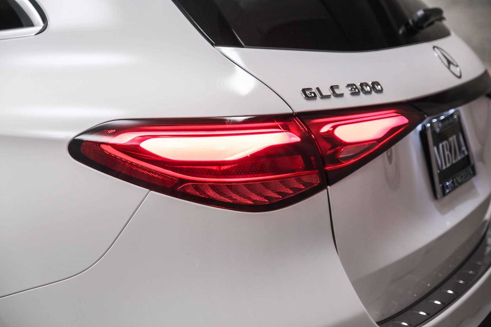 Certified 2026 Mercedes-Benz GLC 300 image 7