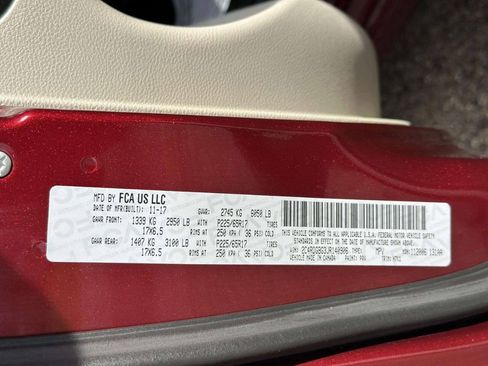 Used 2018 Dodge Grand Caravan SE w/ UConnect Hands-Free Group FWD image 21