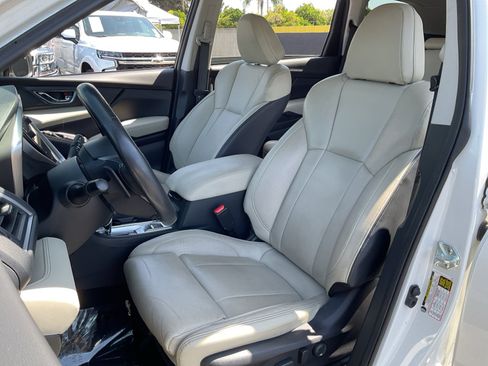 Used 2023 Subaru Ascent Limited AWD/4WD image 18