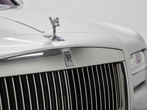 Used 2013 Rolls-Royce Ghost RWD image 38
