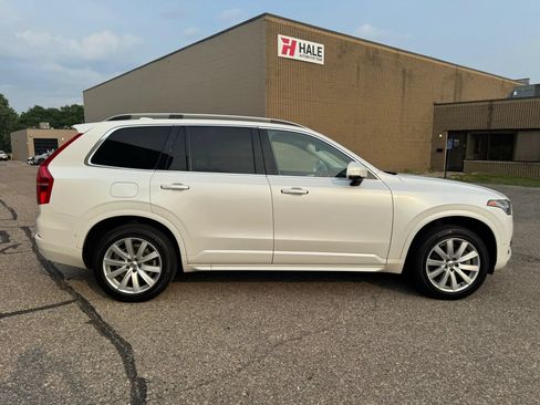 Used 2017 Volvo XC90 T6 Momentum w/ Vision Package AWD/4WD image 11