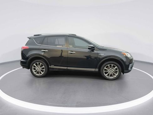 Certified 2017 Toyota RAV4 Limited image 9